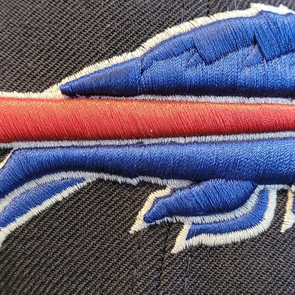 Vtg Buffalo Bills Reebok Fitted Hat Cap NFL On Field Hat Size 7 1/8 Small - Picture 2 of 9